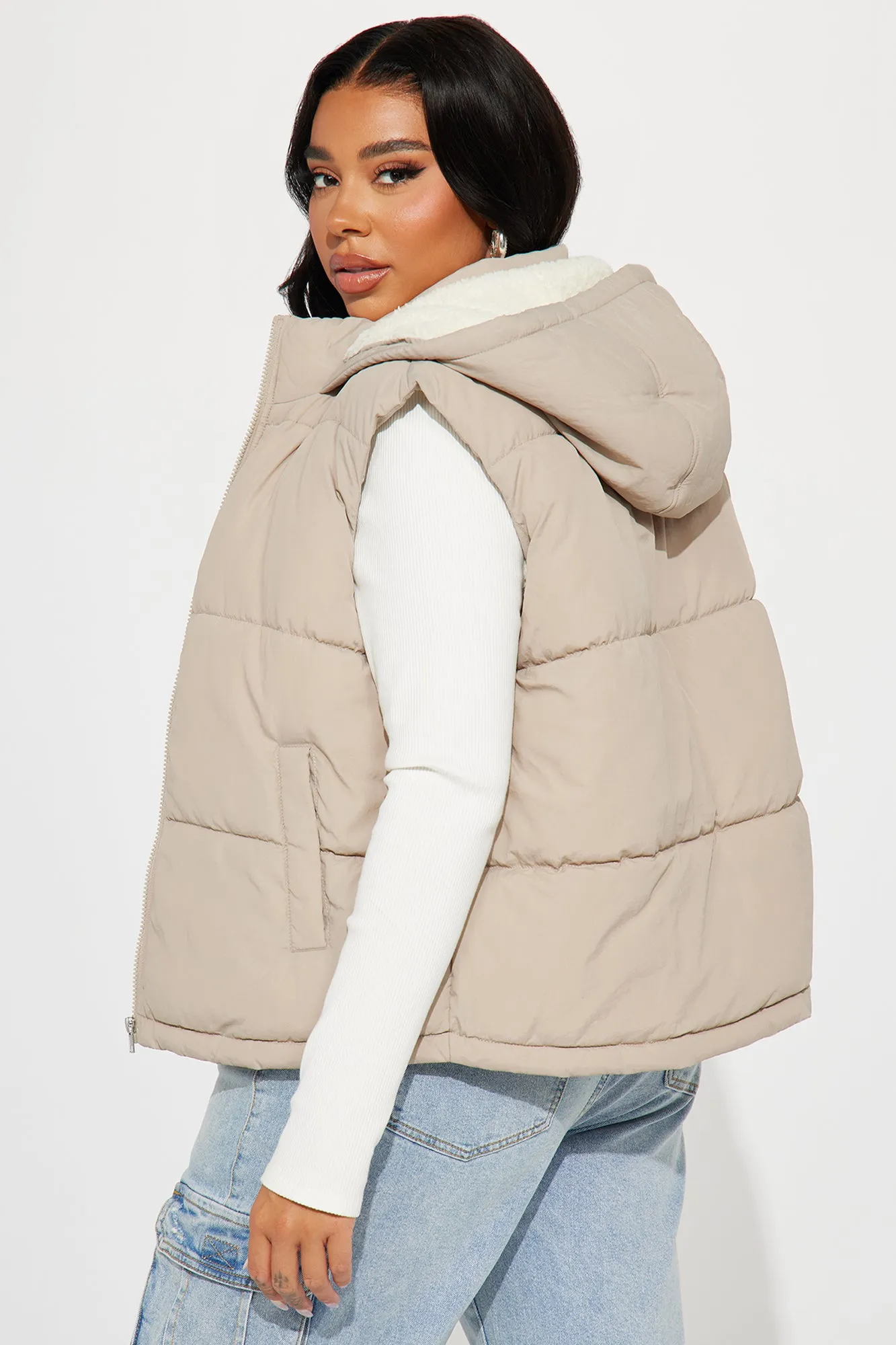 Airport Stops Puffer Vest - Khaki