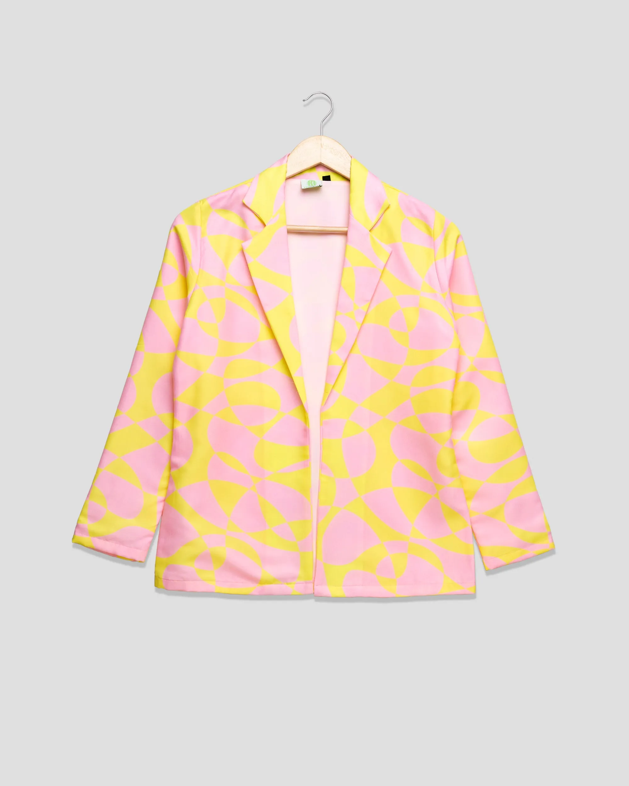 Allure Jacket for Women – A Stylish Statement Piece