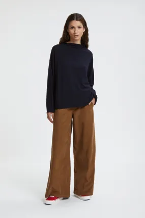 Wide leg trousers